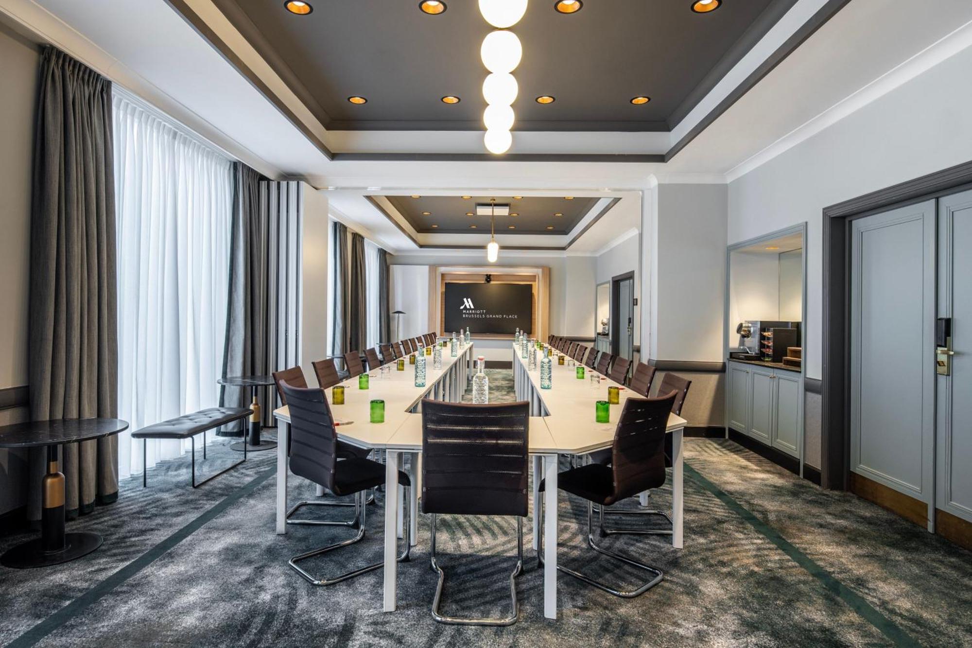 Hotel Marriott Grand Place 4*